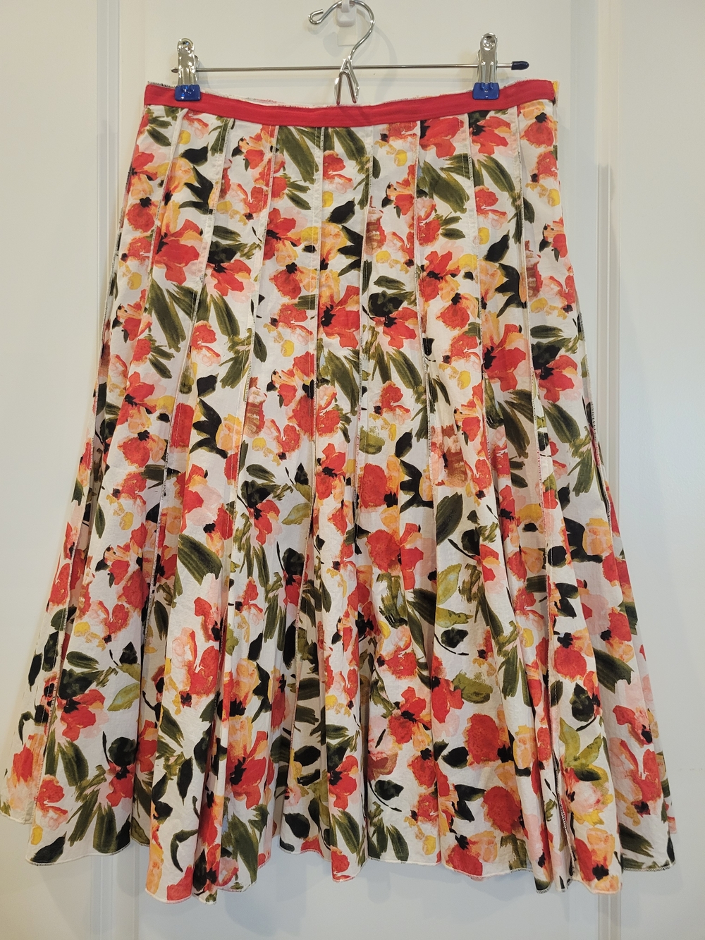 Premise Floral Circle Skirt in Coral, Green and White
